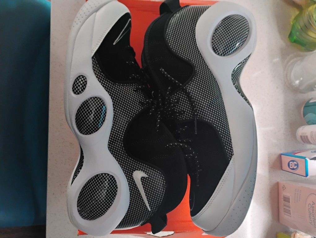 Nike (Jason Kidd) Size 11