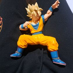 Goku Super Saiyan Toy