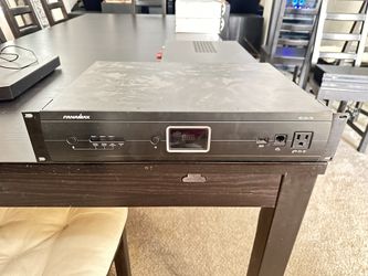 Panamax M5100-PM Power Conditoner