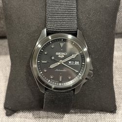 Seiko 5 Automatic Watch 