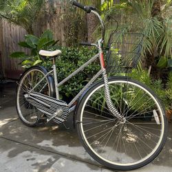 Reduced! $150! Missoni Limited Edition 28” Ladies comfort Bike, 3 speed COLLECTIBLE