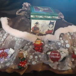 Christmas Kitty Cat Ornament Collection And Box 