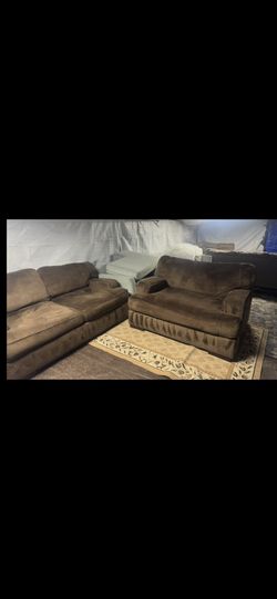 Brown Couch With Matching Chair Great Condition Clean We Sell All The Time Delivery $40 Local