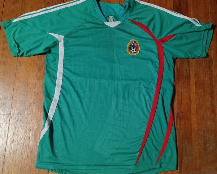 Soccer Men's Jerseys Mexico Size Large Green Stitched