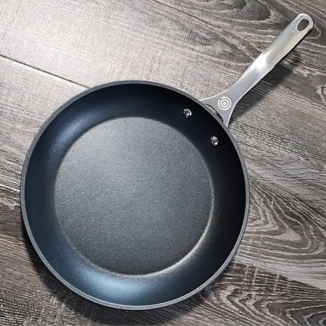 NEW Le Creuset 11" Toughened Non-Stick PRO Fry Pan