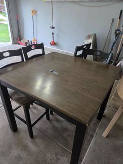 Kitchen set.43×43 3ft tall