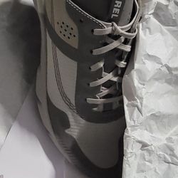 Sorel 8.5 Sneakers 
