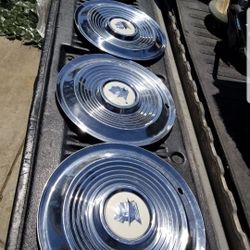 Classic car Hubcaps