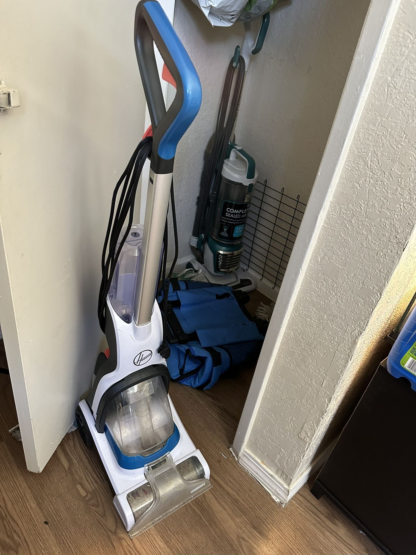 Hoover carpet cleaner