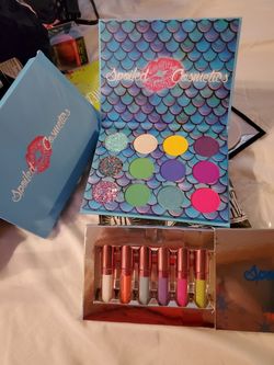 Spoiled lips cosmetics
