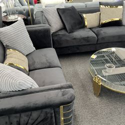 Stylish Stunning Couch And Loveseat!