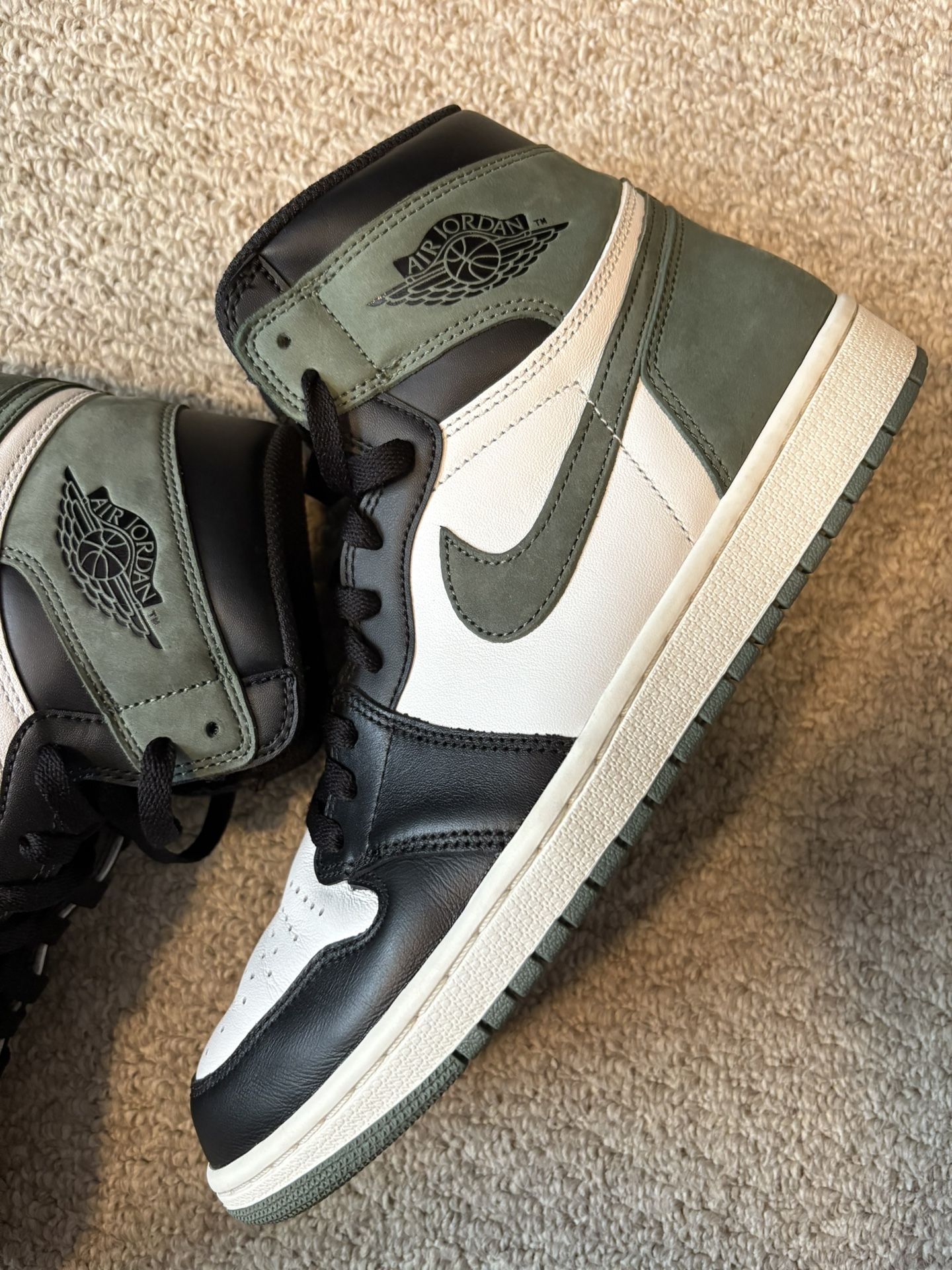 Air Jordan 1 Retro High OG - Clay Green VNDS