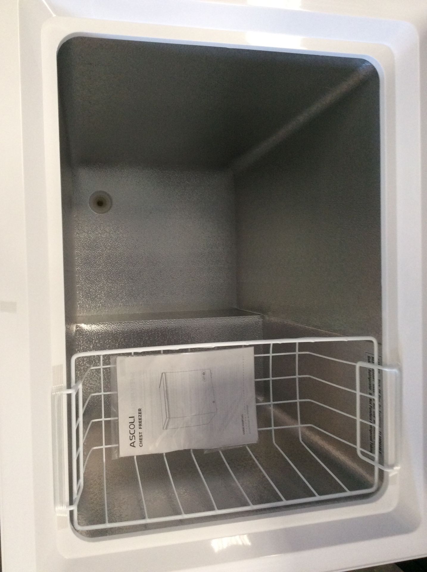 NEW ASCOLI 5 cu ft Chest Freezer for Sale in Tampa, FL OfferUp
