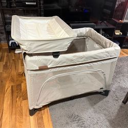 uppababy remi playard with changing table