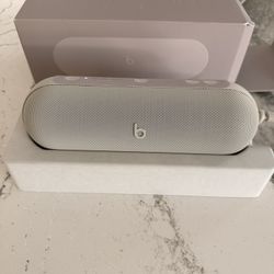 Beats Pill X Kim