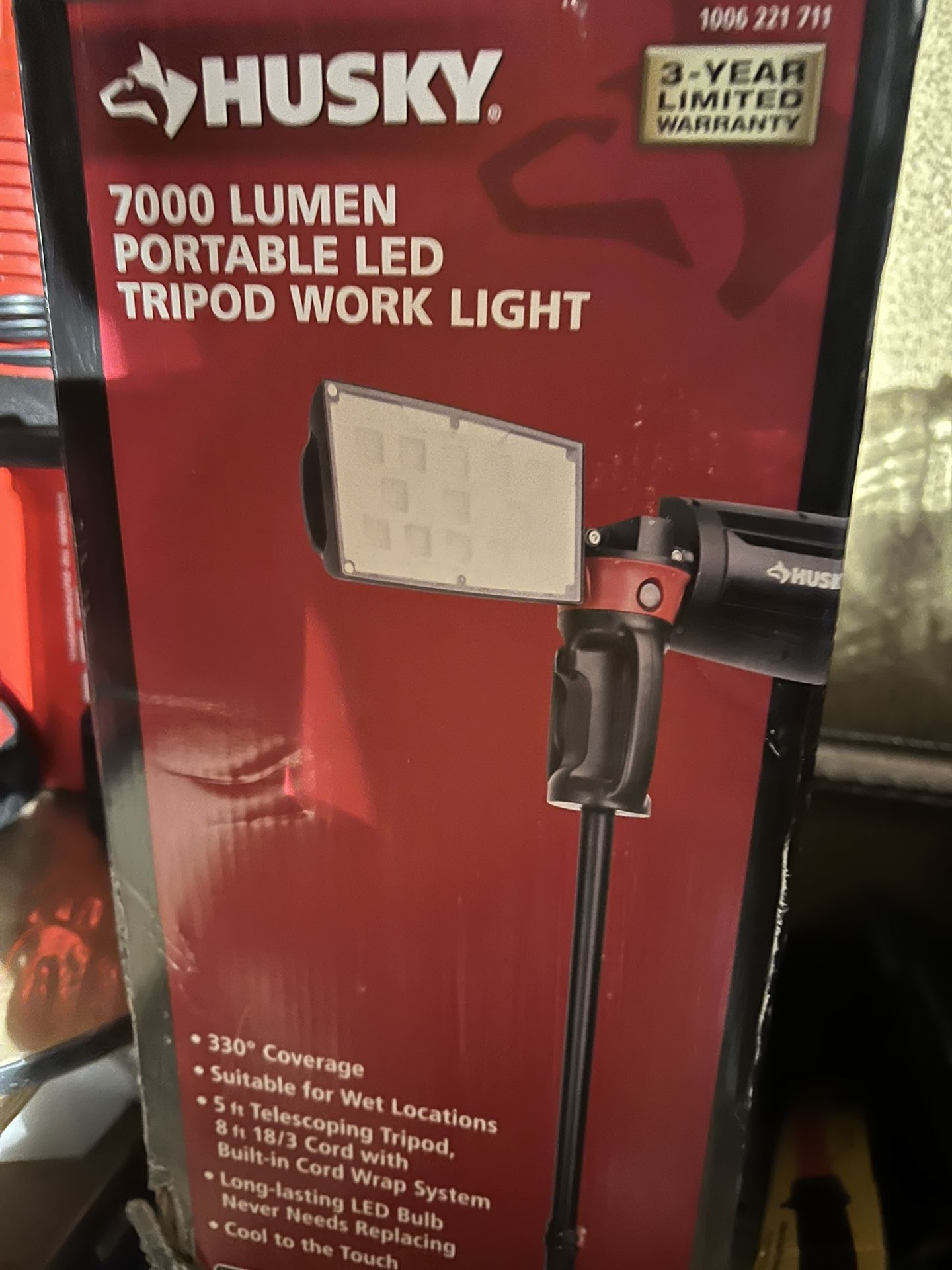 Brand new husky tripod, Work light