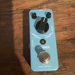 Donner Tutti Love Chorus Guitar Pedal – Great Condition, Budget Boss CE-2 Style
