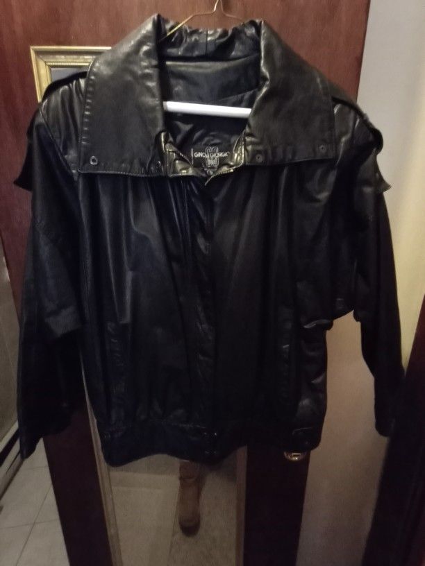 Mens LEATHER JACKET SIZE MEDIUM