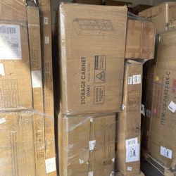 Wholesale furniture type mixed pallets, $200 each