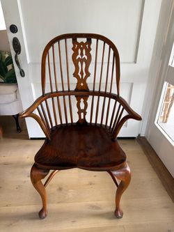 Antique Windsor Armchair with Carved Splat