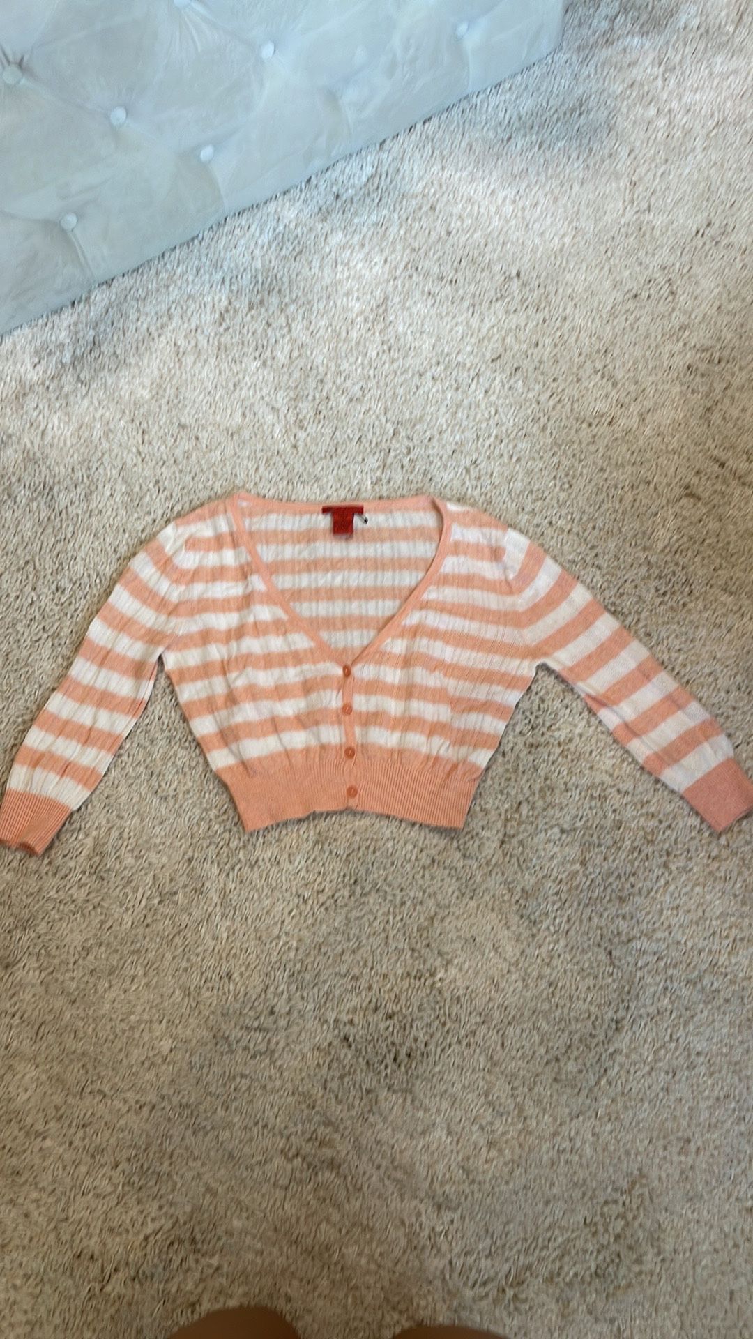 Women’s crop top stripe Peach salmon white medium button up 3/4 arm length like new