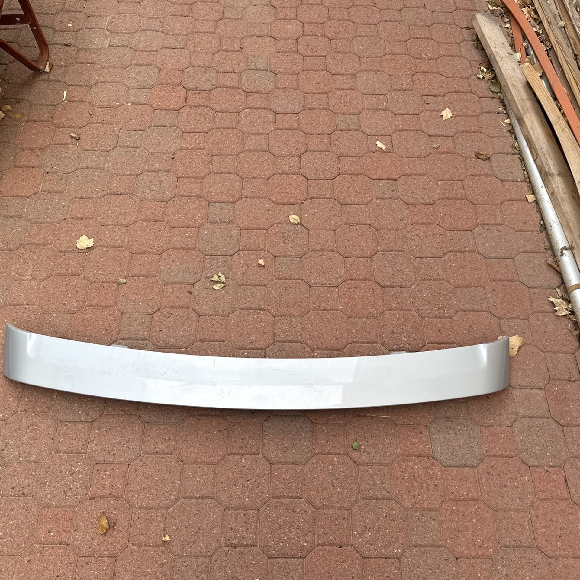 05-09 Ford Mustang Spoiler