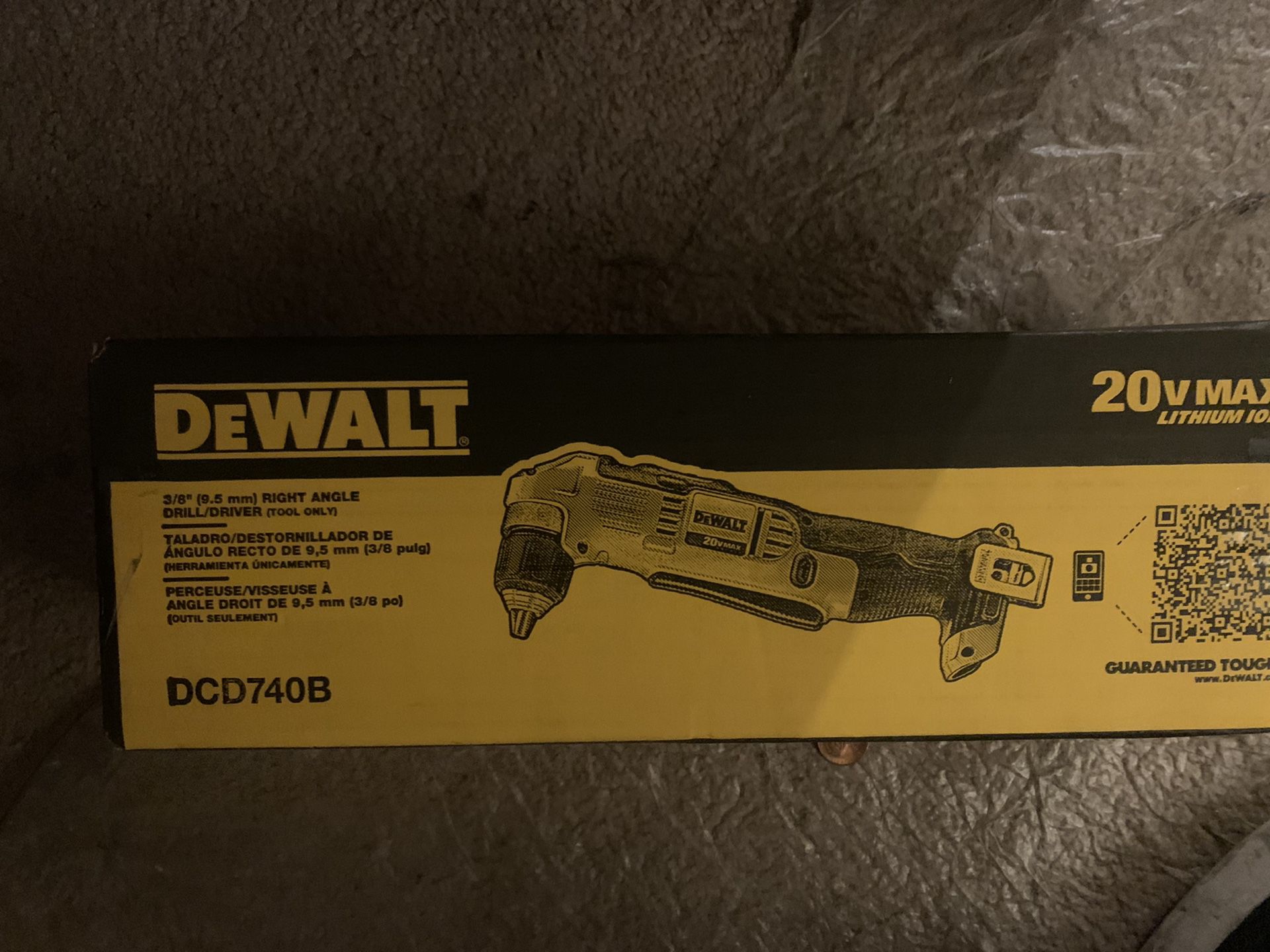 DeWalt 20v 3/8” right angle drill/driver. DCD740B