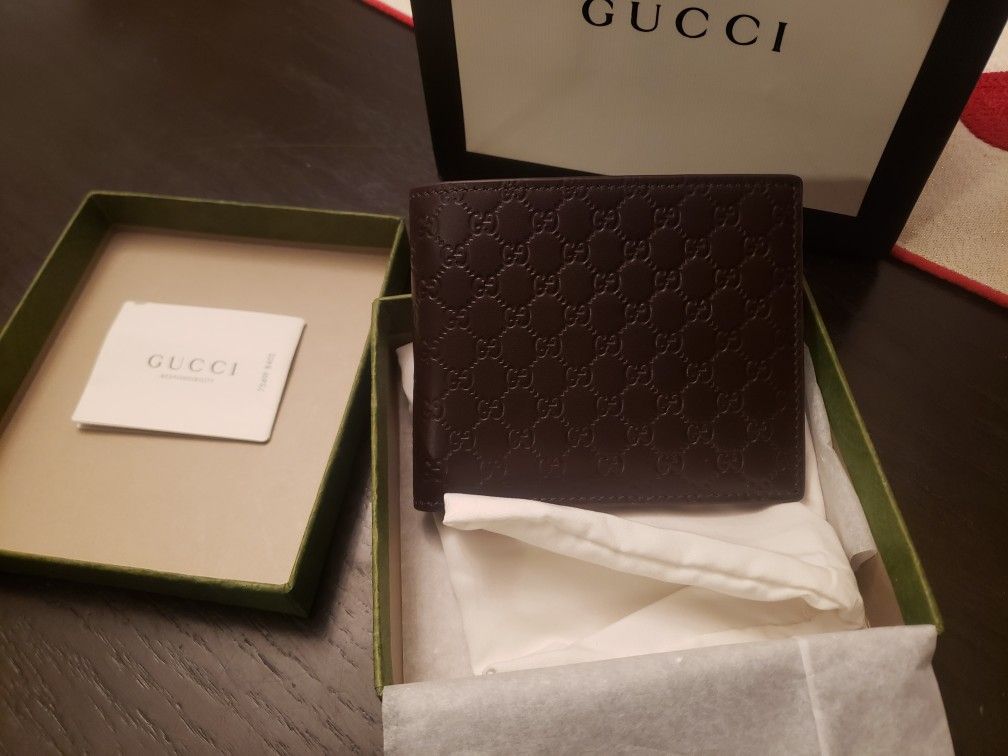 Authentic Gucci Wallet 