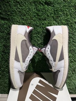 Travis Scott reverse mocha Jordan 1 low