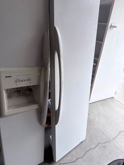 2003 Kenmore Cold Spot (works great)