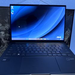 ASUS- ZenBook 14 Laptop (OLED 1TB) 