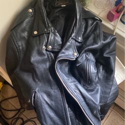 Men’s Medium Biker Genuine Leather Jacket No Rips Or Tears