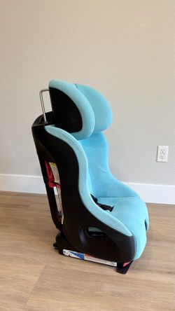Clek Foonf convertible car seat