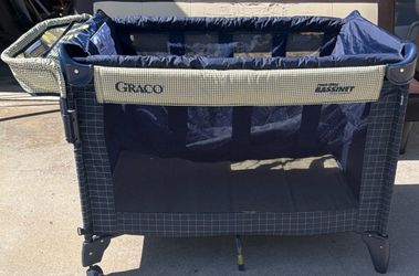 Graco Pack N Play Bassinet