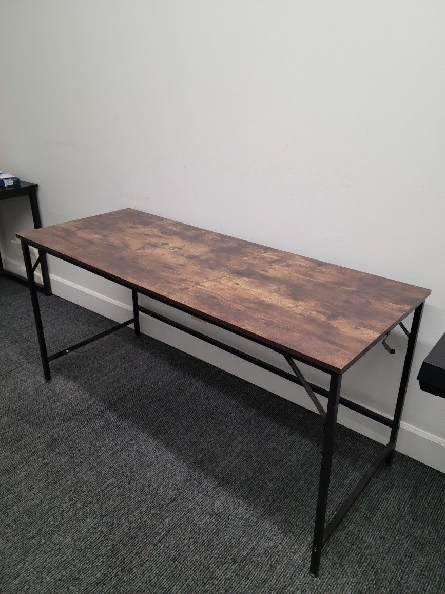 Metal Office Desks/Tables