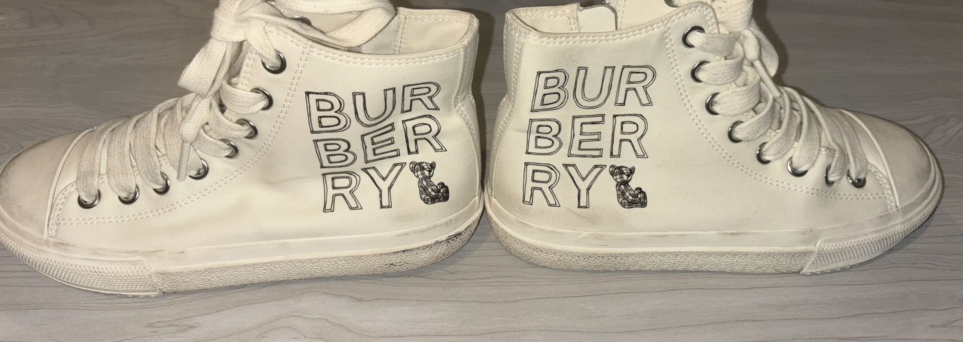 Burberry Ivory Cotton Kids (size 30) High-top Trainers 