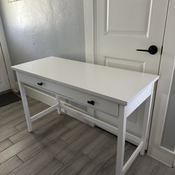 Beautiful White Desk $60