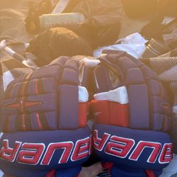 Bauer Hockey Gloves 