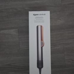 Dyson Airstrait