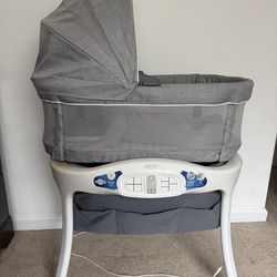 Graco Sense2Snooze Bassinet with Cry Detection Technology