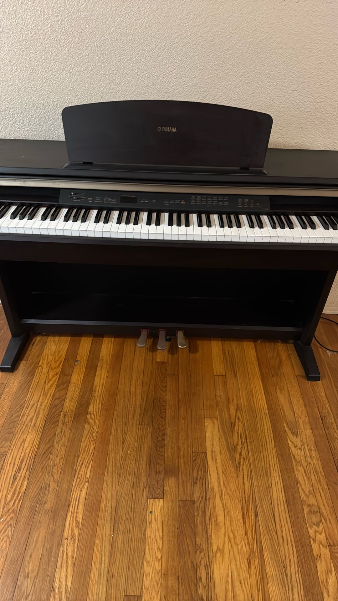 Yamaha YDP-223