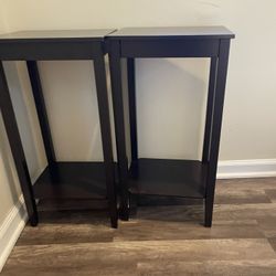 2 Side Tables 