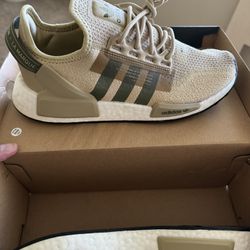 Adidas Shoes For Sale Brand New. 