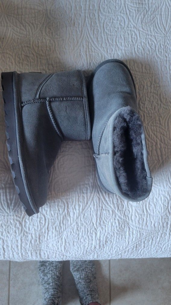 Bearpaw Boots