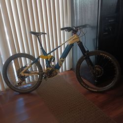 Husqvarna Hard Cross LE EMTB