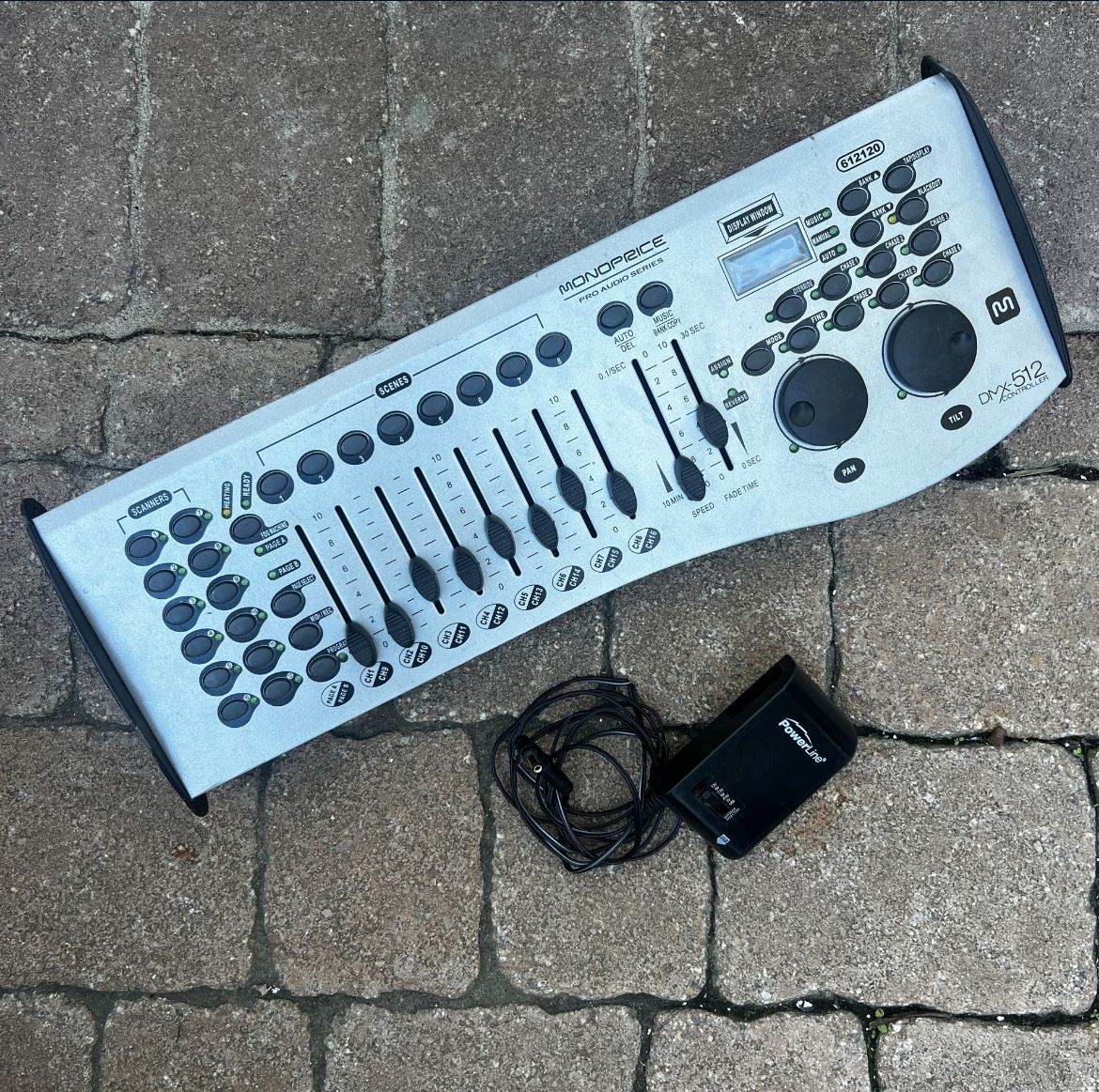 Stage Right by Monoprice 192-Channel DMX-512 Universal Stage Lighting Controller for Up To 12 Intelligent Lights