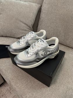 Chanel CC Logo Low-Top Sneakers Size 9