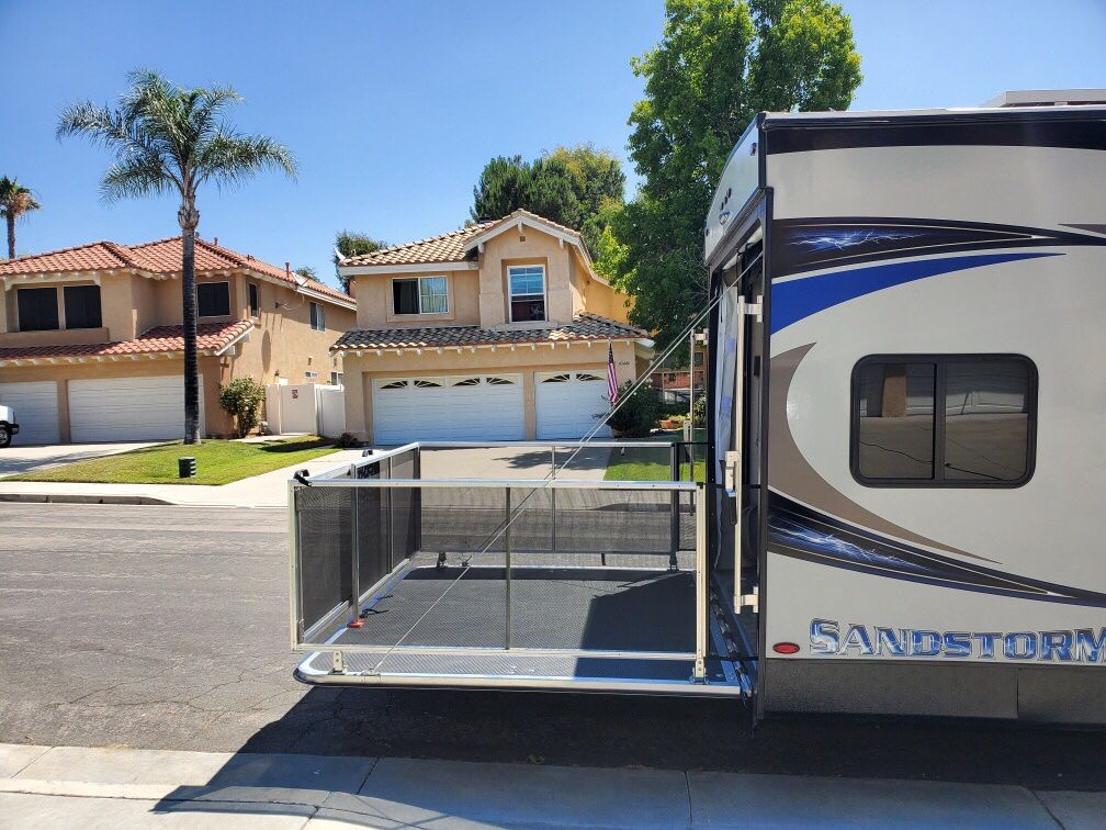 RV TOY HAULER RAMP PATIO KIT for Sale in GLMN HOT SPGS, CA OfferUp