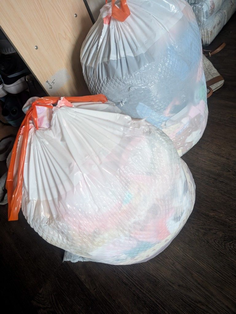 Dos Bolsas Grandes Para Bebe De 2-4 Meses