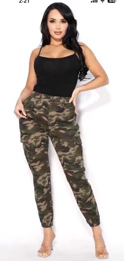 Women’s Camo Pants Size XL